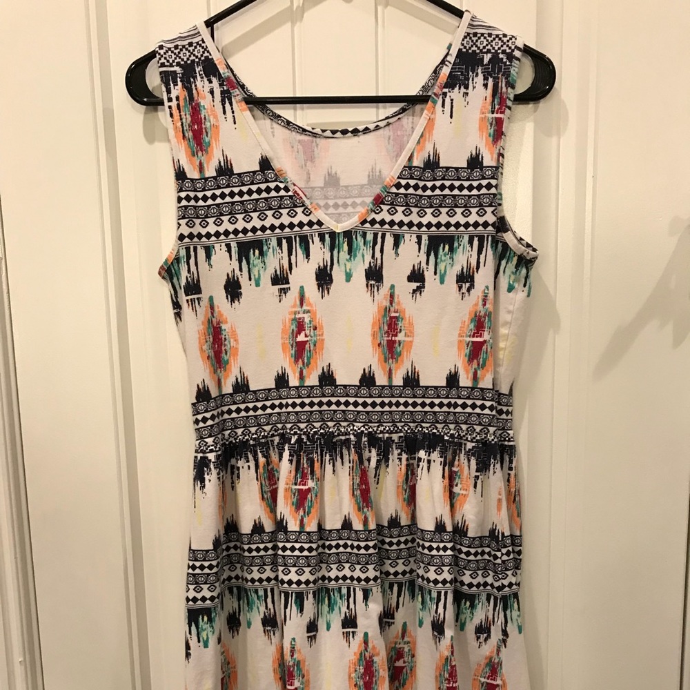 Aztec dress - Picture 4 of 6